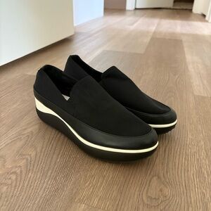 Women’s Donald Pliner Lizzee Platform Slip-on Sneakers Size 9